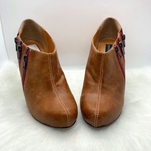 Steve Maden leather booties